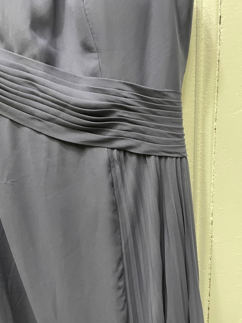 Azazie Stormy Blue Sleeveless Maxi Gown
Mother of the Bride Galvan size 12 Large - Picture 9 of 16